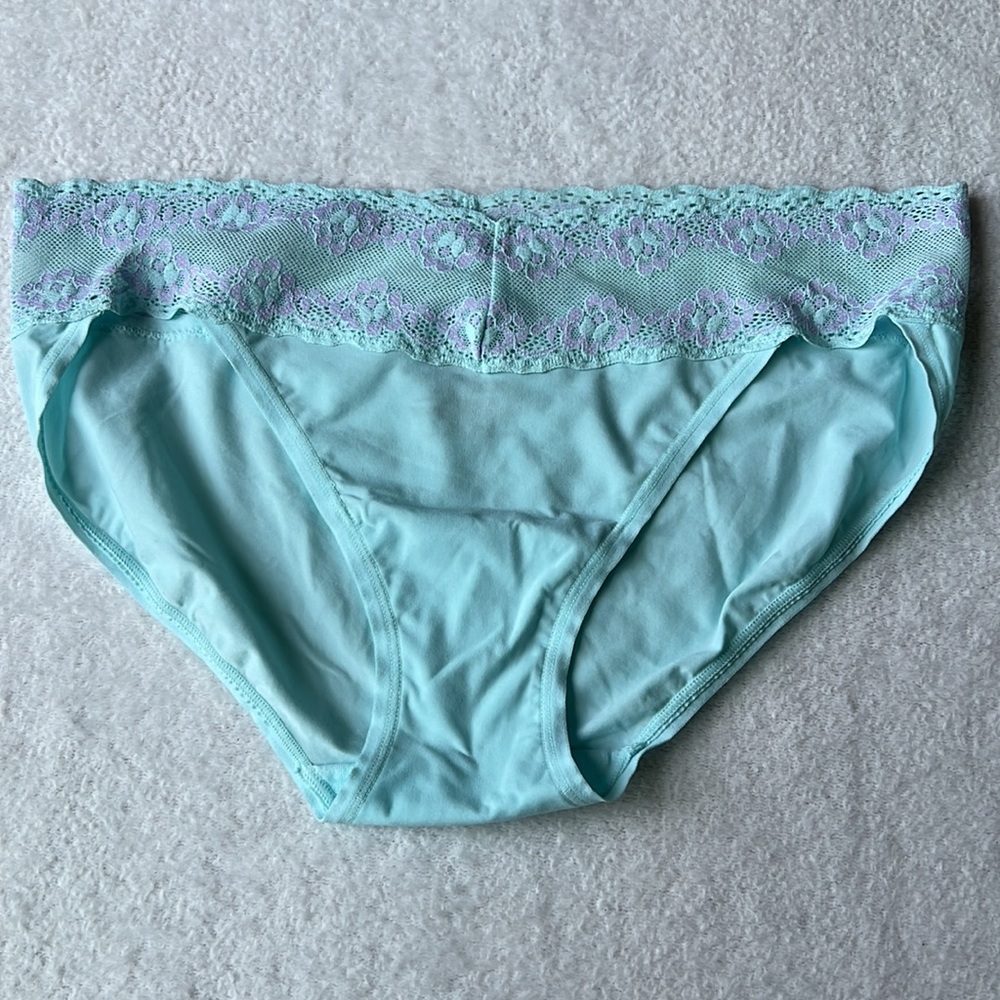 (6) NATORI Bliss Perfection Bikini - Picture 11 of 14